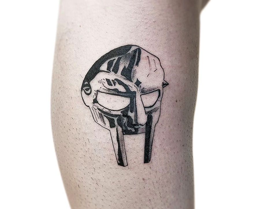 Tatouage Rap MF DOOM masque Le Mans