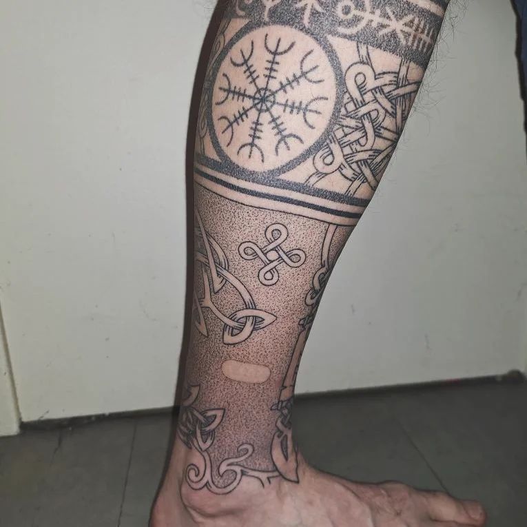 Tattoo Geometrique Viking